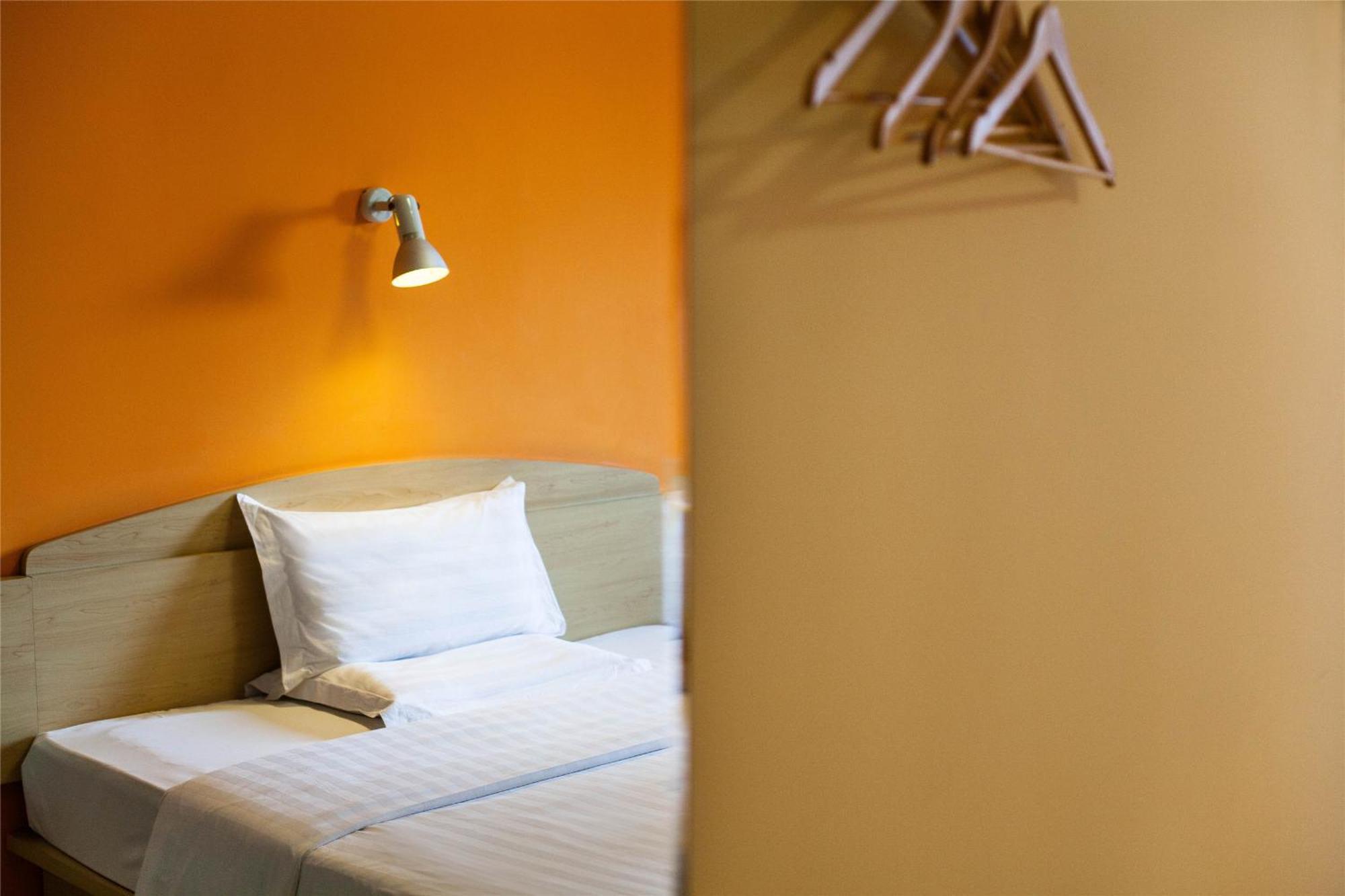 Iu Hotel Guangzhou Jingxi Nanfang Hospital Station Exterior photo